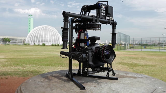 HAWK GEO BROUGHT THE FIRST GYRO PLATFORM STABILIZED-GIMBAL FOR CINEMA CAMERA TO BRAZIL.