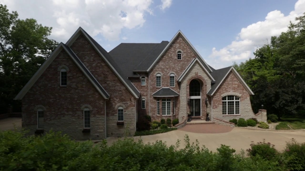 10768 Lockhaven Estates Godfrey, IL 62035 on Vimeo