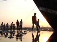 Frame from LUCKY DUCKS – Mumbai Montage