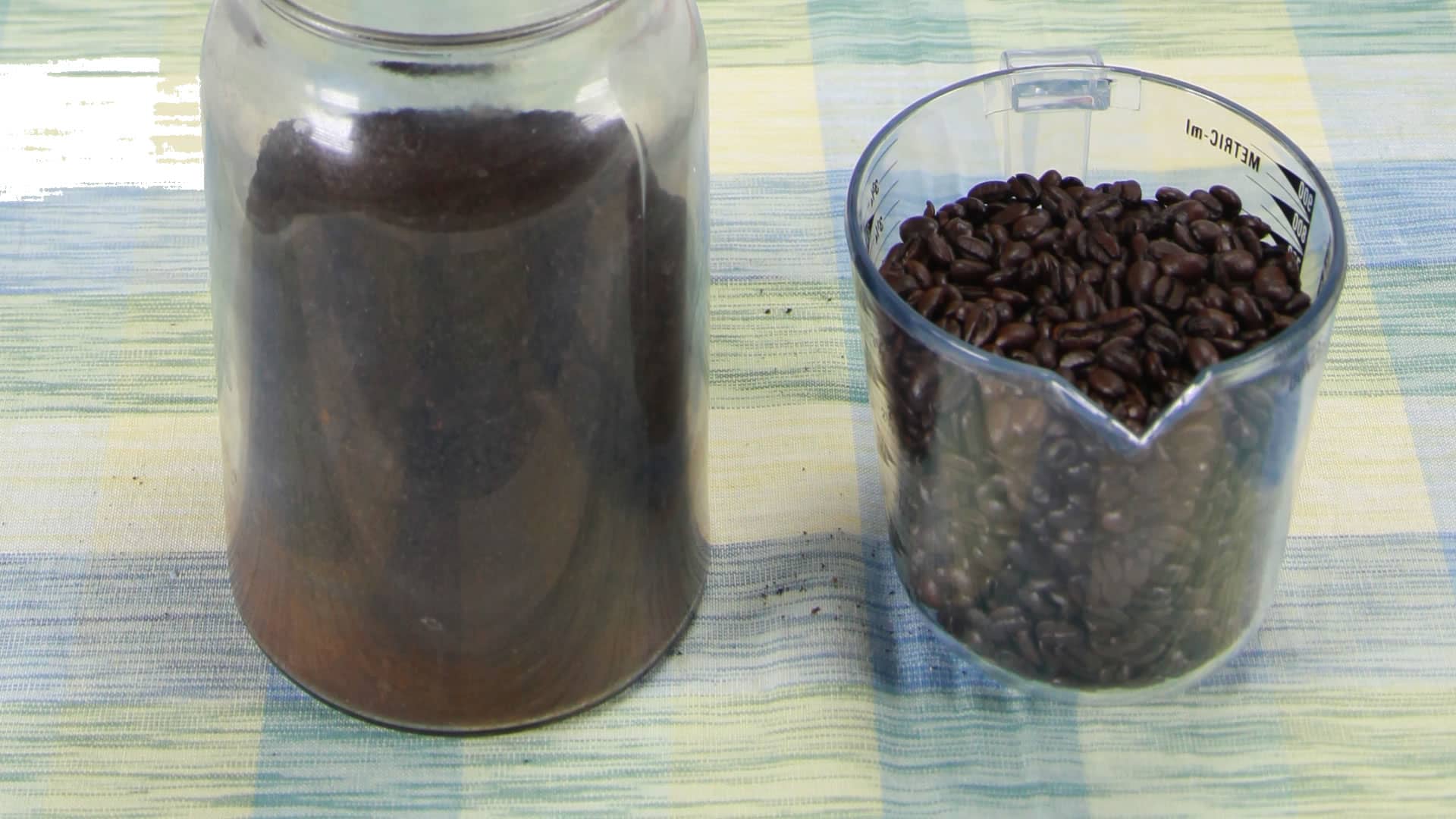 GRINDING Coffee Beans using a Vitamix or Blendtec commercial blender on