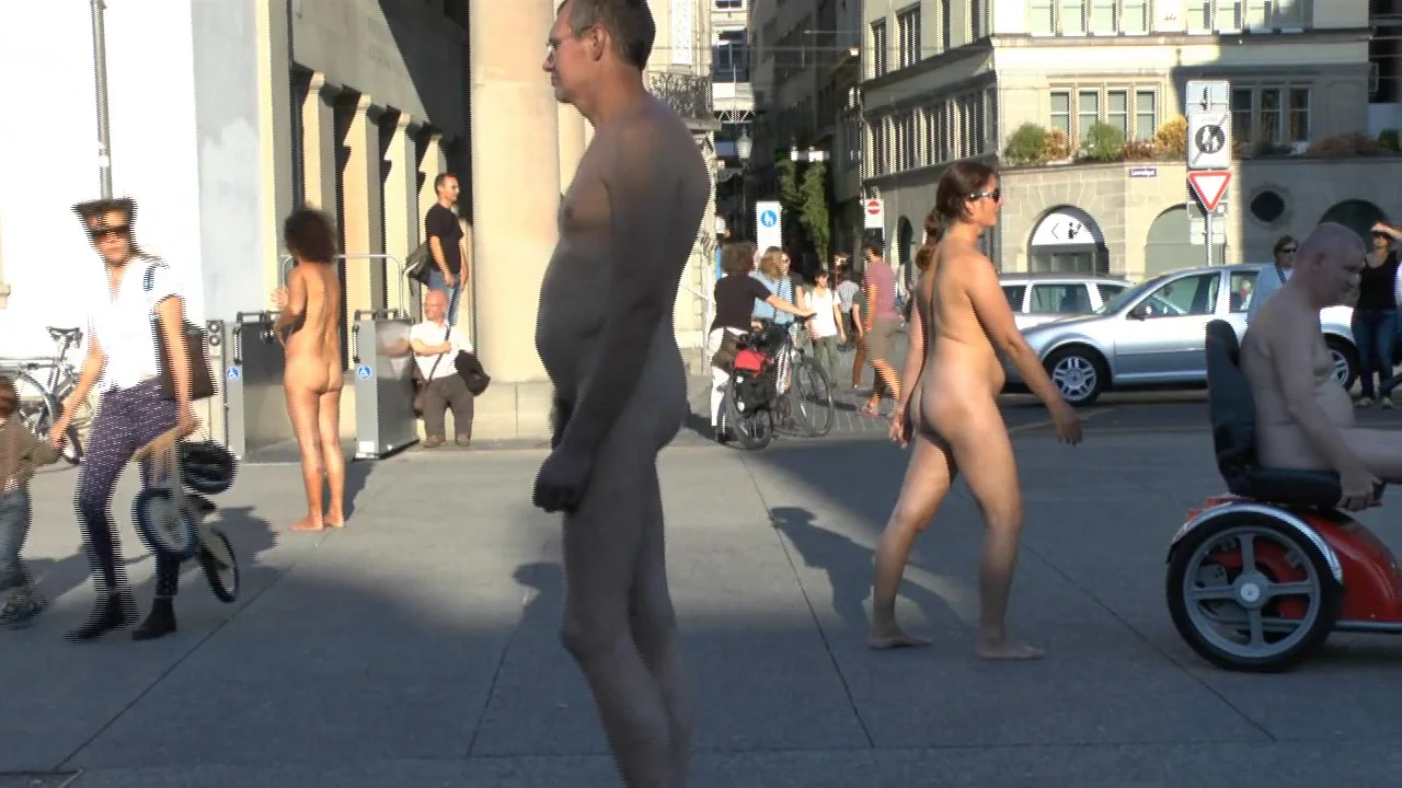 Naked Performance Studies in Urban Space on Vimeo