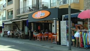 Refrescar-se amb gelats de cava.