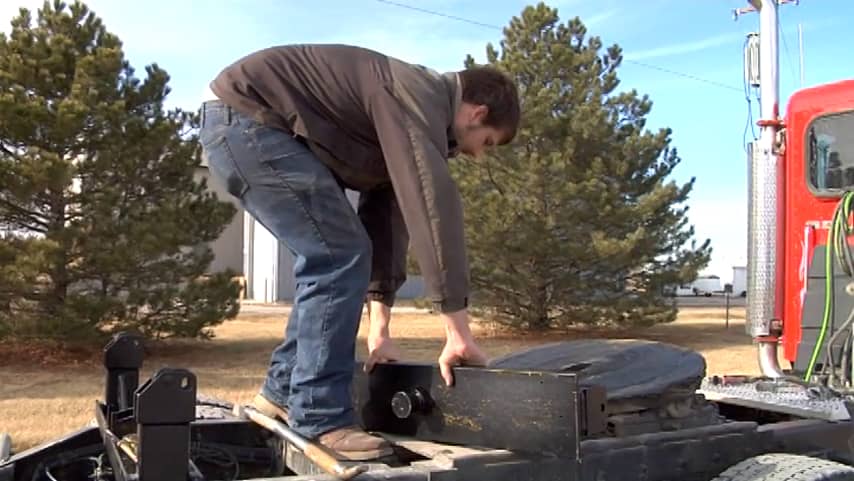 TruckMovers Deck Trailer on Vimeo