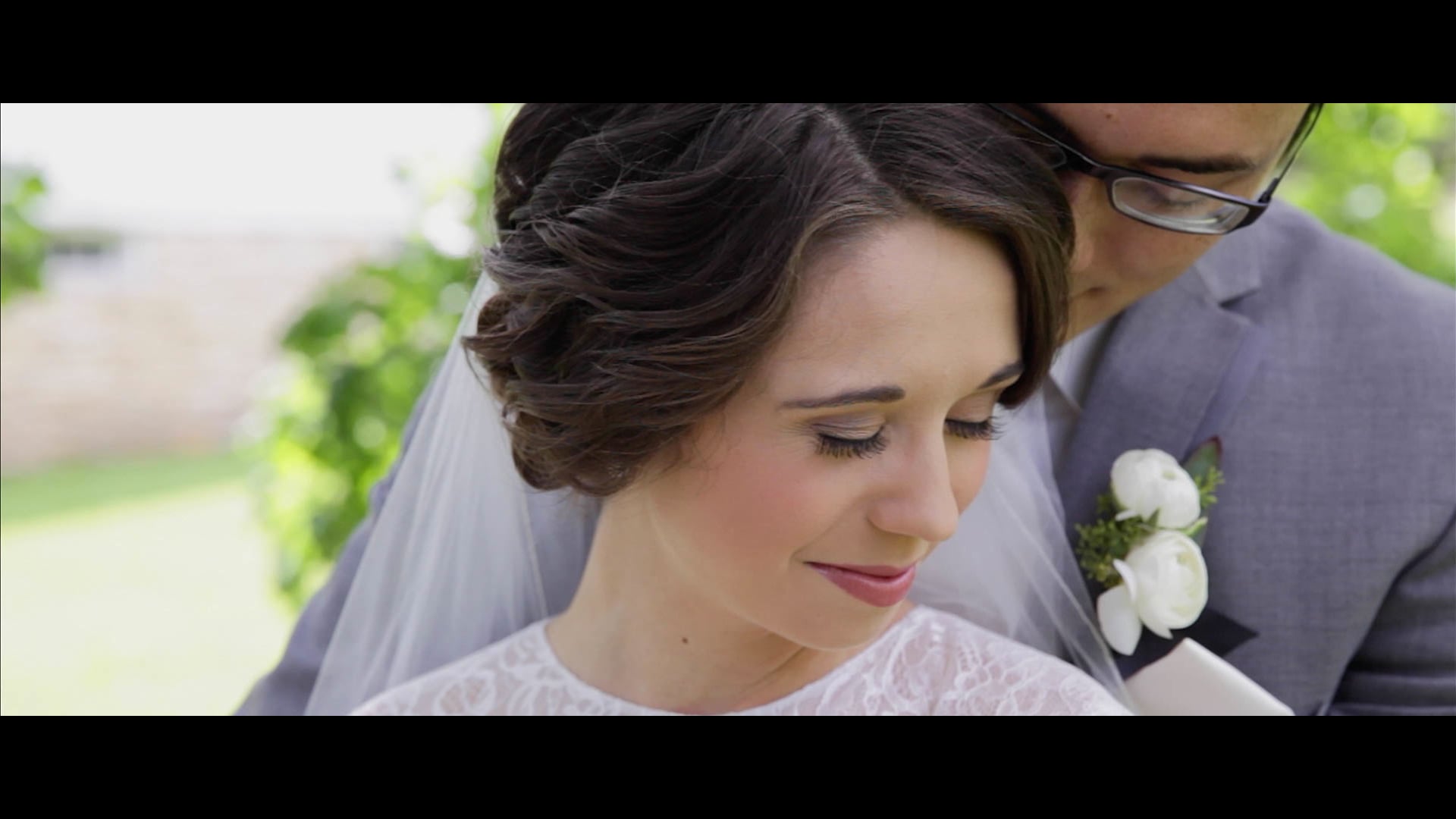 Promotional video thumbnail 3 for Kristin Soyring-Makeup Artist (Onsite)