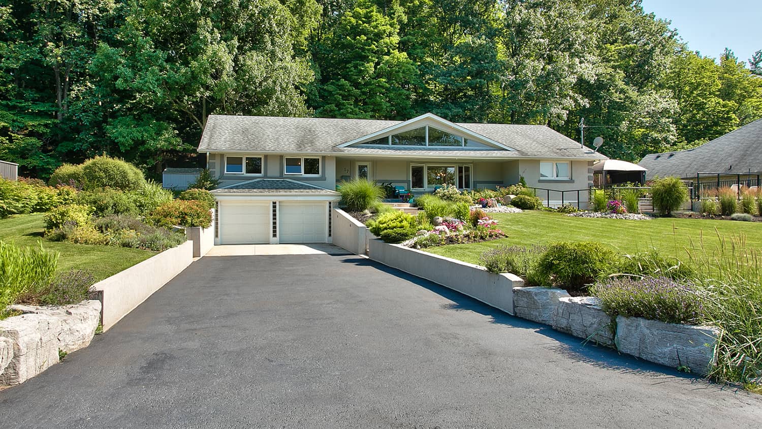 17 Bell Ave, Grimsby on Vimeo