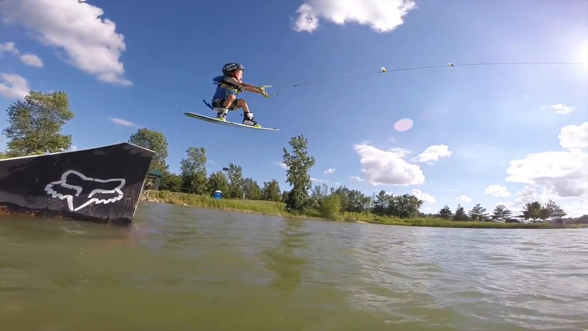5 1/2 riders / Cable Wakeboarding / Boarder Pass fun edit