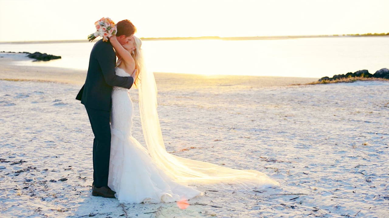 Video thumbnail for Patrick + Lindsay // Hideaway Beach Club Wedding Highlight Reel