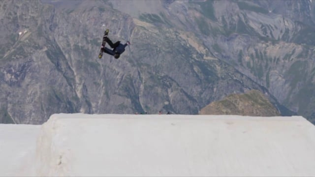 Familia Freestyle Friends Shred snowpark Les 2 Alpes from Familia Freestyle Camps