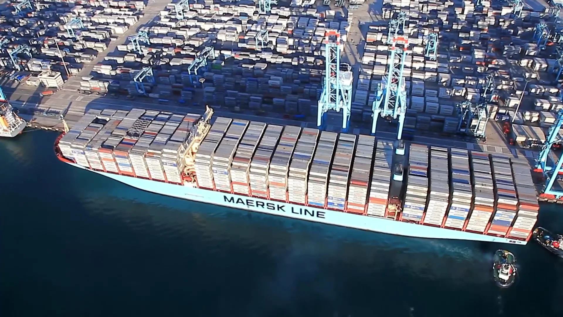 Mary Maersk leaves Algeciras