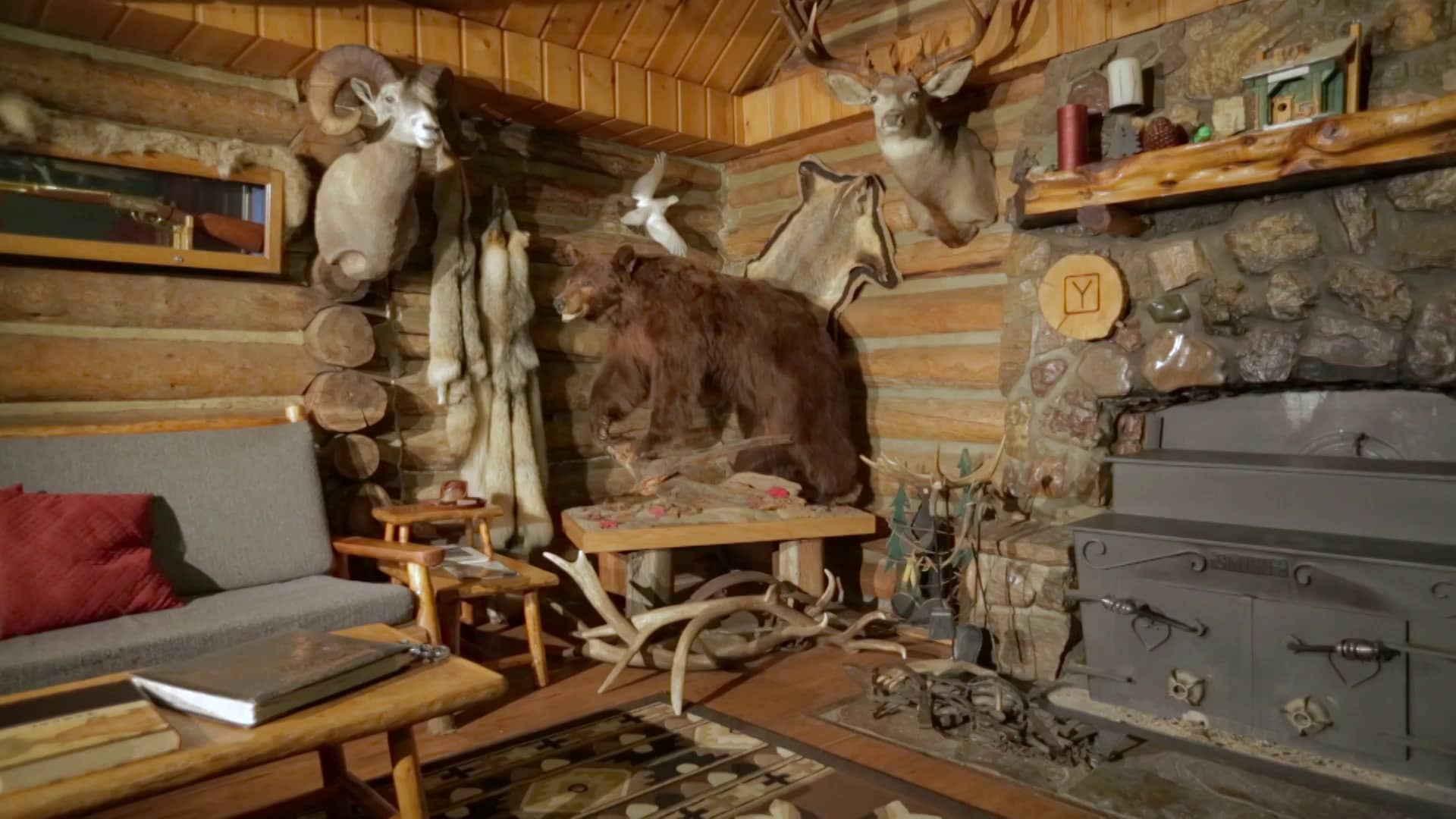 Box Y Lodge Winter on Vimeo