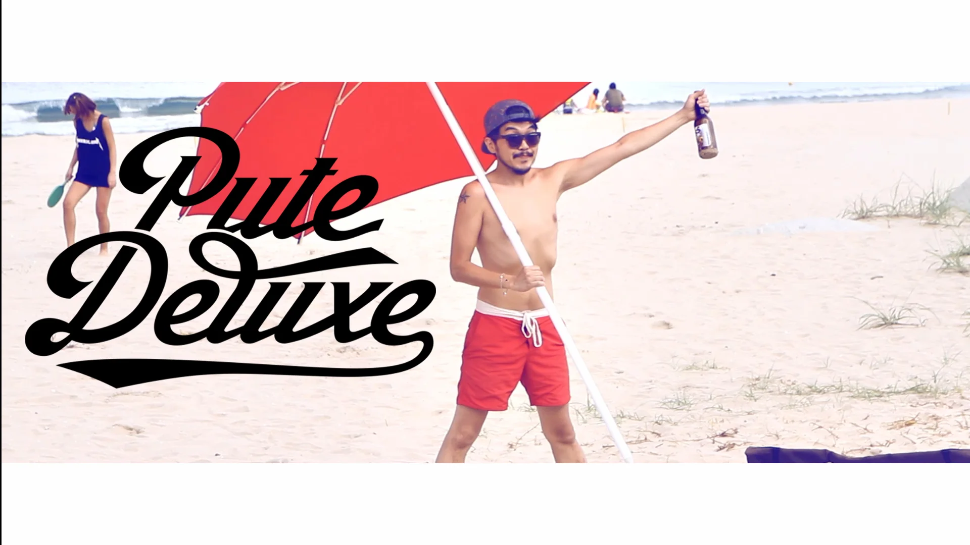 Pute Deluxe // La plage // @YangYang Beach // 07.26.1014 on Vimeo