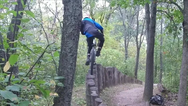 Flow like a pro: Learn to dirt jump with Mike Smith - BikeRadar