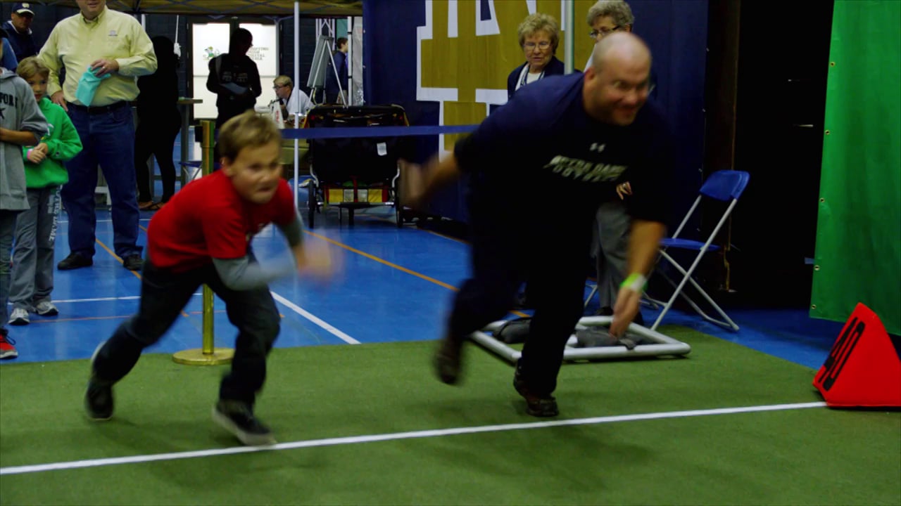 FROSTED FLAKES SPOT GAME DAY ROUTINE 10.07.14 on Vimeo