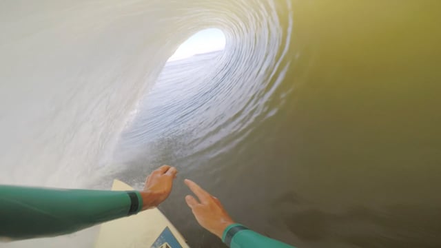 Hurricane Gonzalo | Outer Banks Barrels from Cole Alcock