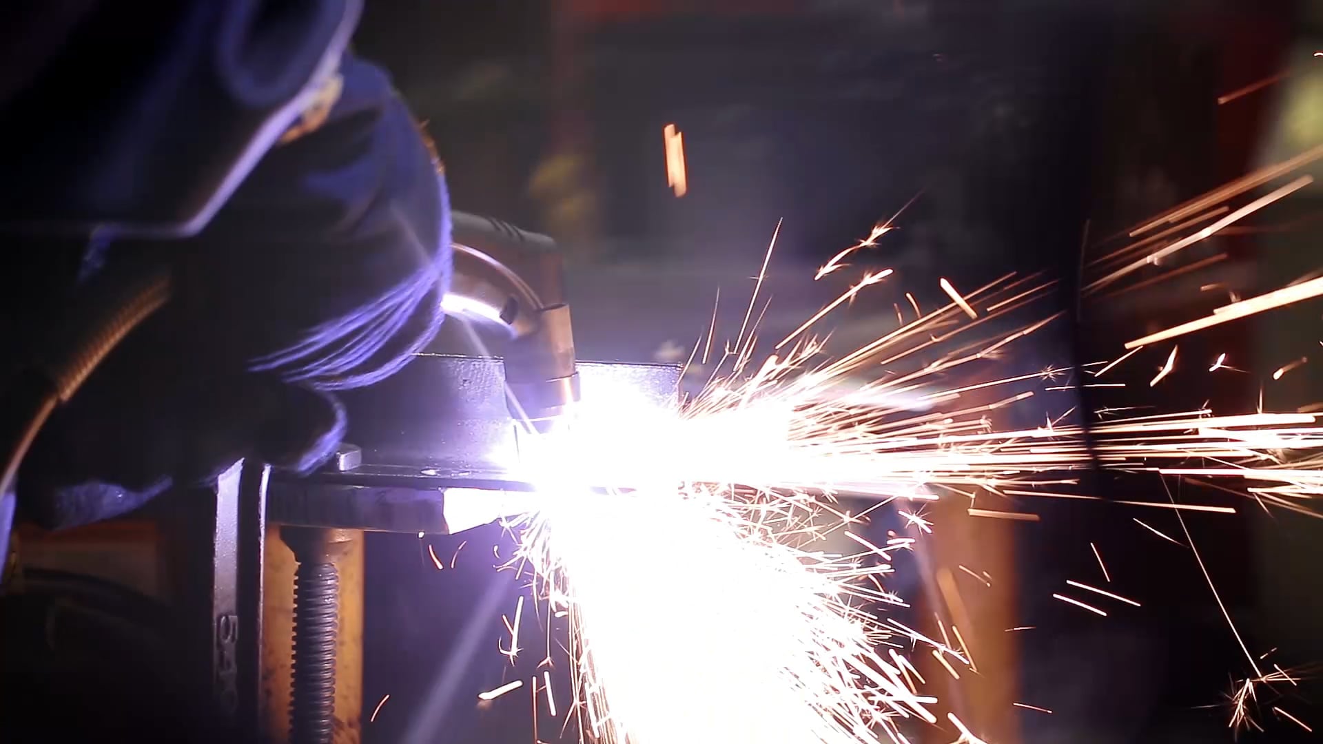 Hitachi Metals Automotive Components Sizzle Reel on Vimeo