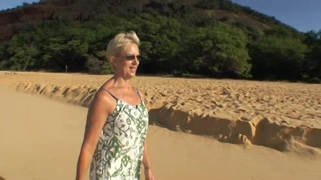 Beach Walk 755 &ndash; Clothing &amp; Anxiety Optional