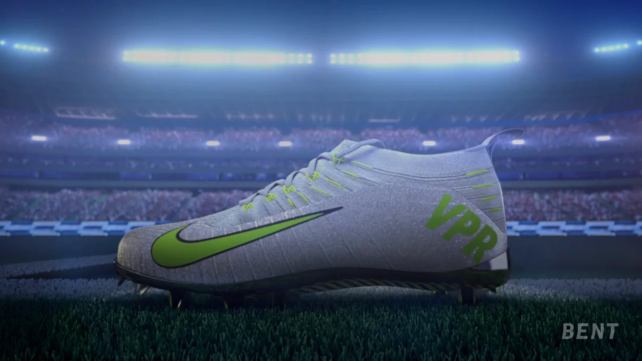 NIKE vapor ultimate football cleat