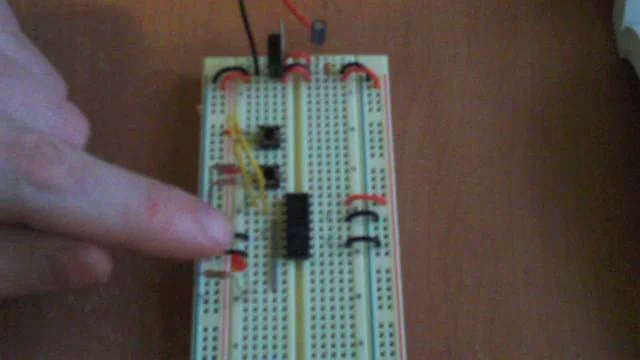 Make: Electronics Experiment 19 - Logic gates