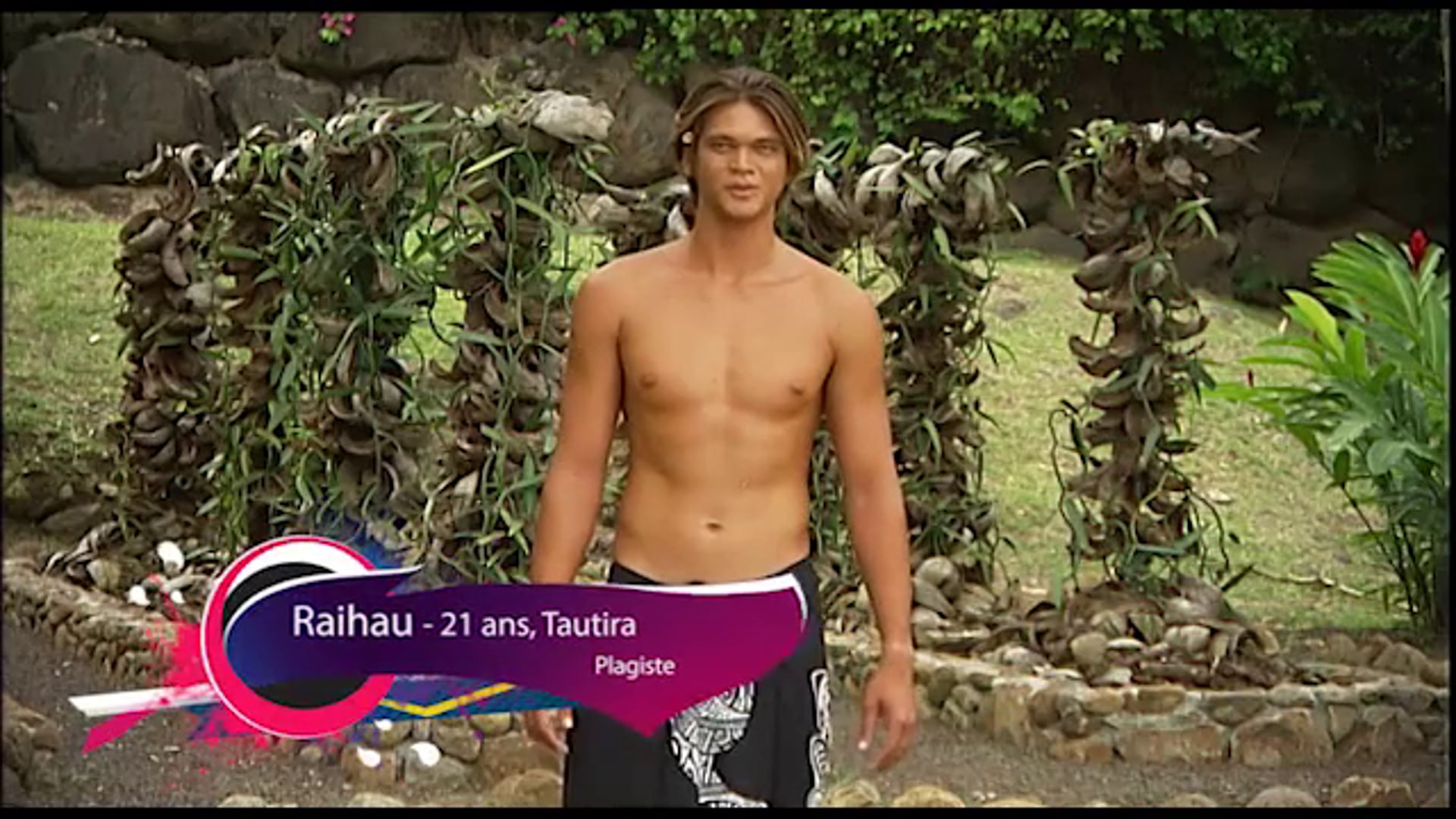 portrait candidat N°5 - RAIHAU à Mister Tahiti 2014