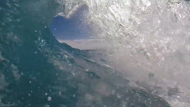 Kelly Slater surfing Fiji from Dummy Mount