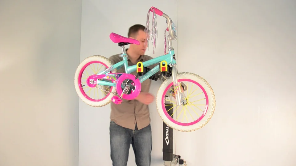 How to Access Rear of Vehicle with Kid's Bike On Rack - Softride Bike ...