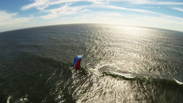 Flying kites and Drones Oregon 2014