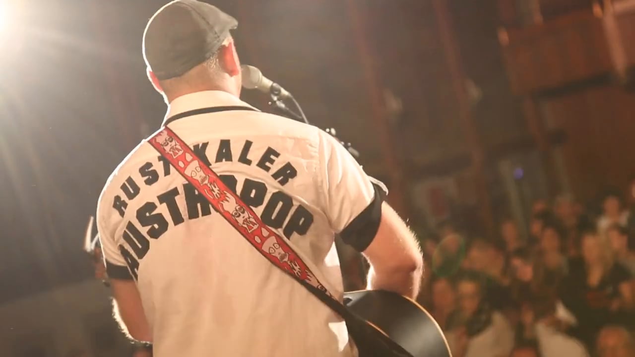 S´Lebm is a Roas - Dominik Ofner & Die Band (offizielles Video)