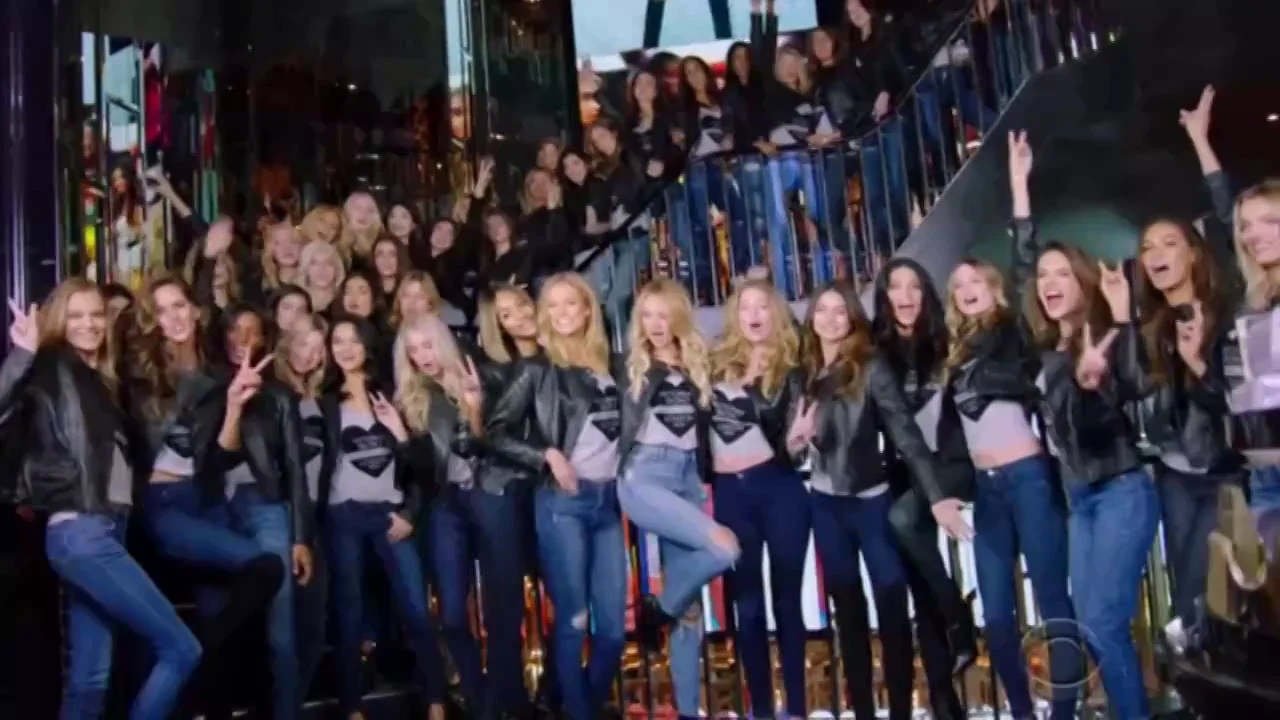 Victoria's Secret Fashion Show 2014 live stream: Where to watch