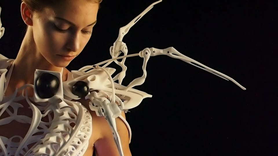Robotic Spider Dress [Intel Edison based] // 2015 teaser