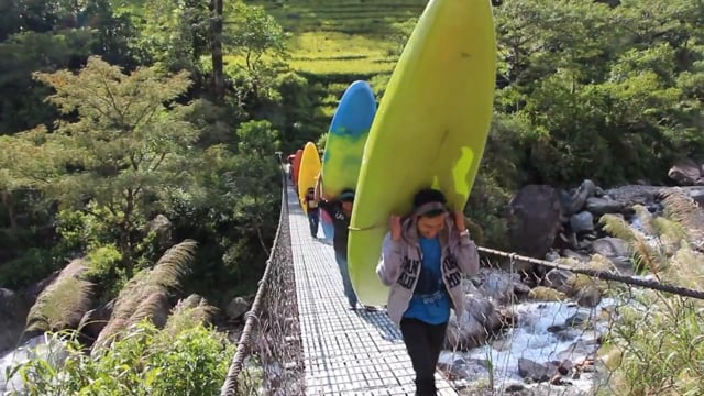 Kayaking on Vimeo