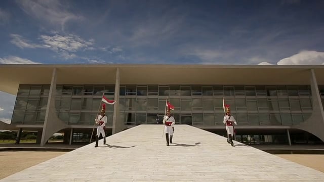 Capa do vídeo BRASILIA (Eng.) - Brasil, um país com muita história pra contar