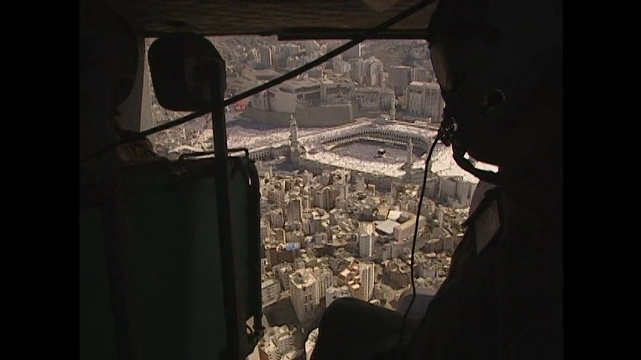 Hajj 1427 - VO - Chopper over Makka
