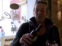 “BEVIAMO MA NON SIAMO IMBRIAGONI!”