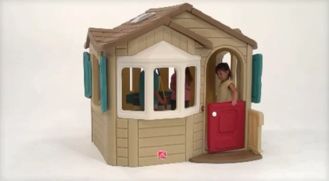 Step2 naturally playful store welcome home playhouse