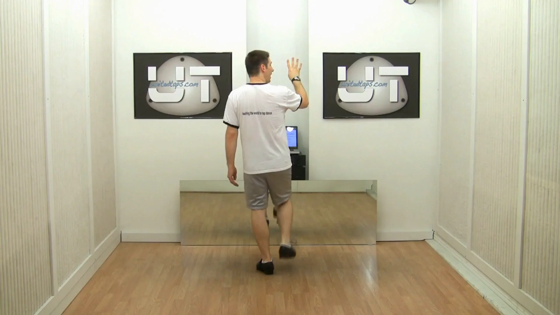 Телеграм код телеграм код. This link. Your whatsapp account is being registered on a new device do not share this code with anyone your перевод. Номер в ватсаппе овера шоу. Your whatsapp code что это.