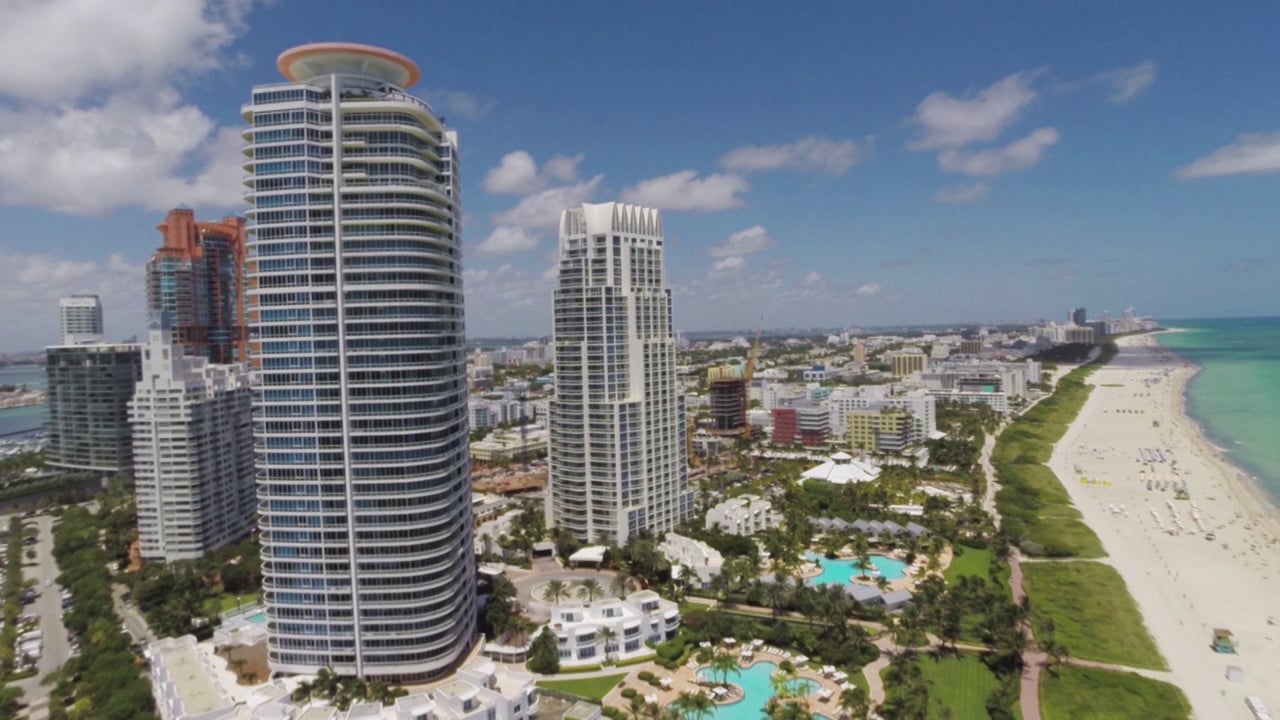 Continuum 801 - South Beach