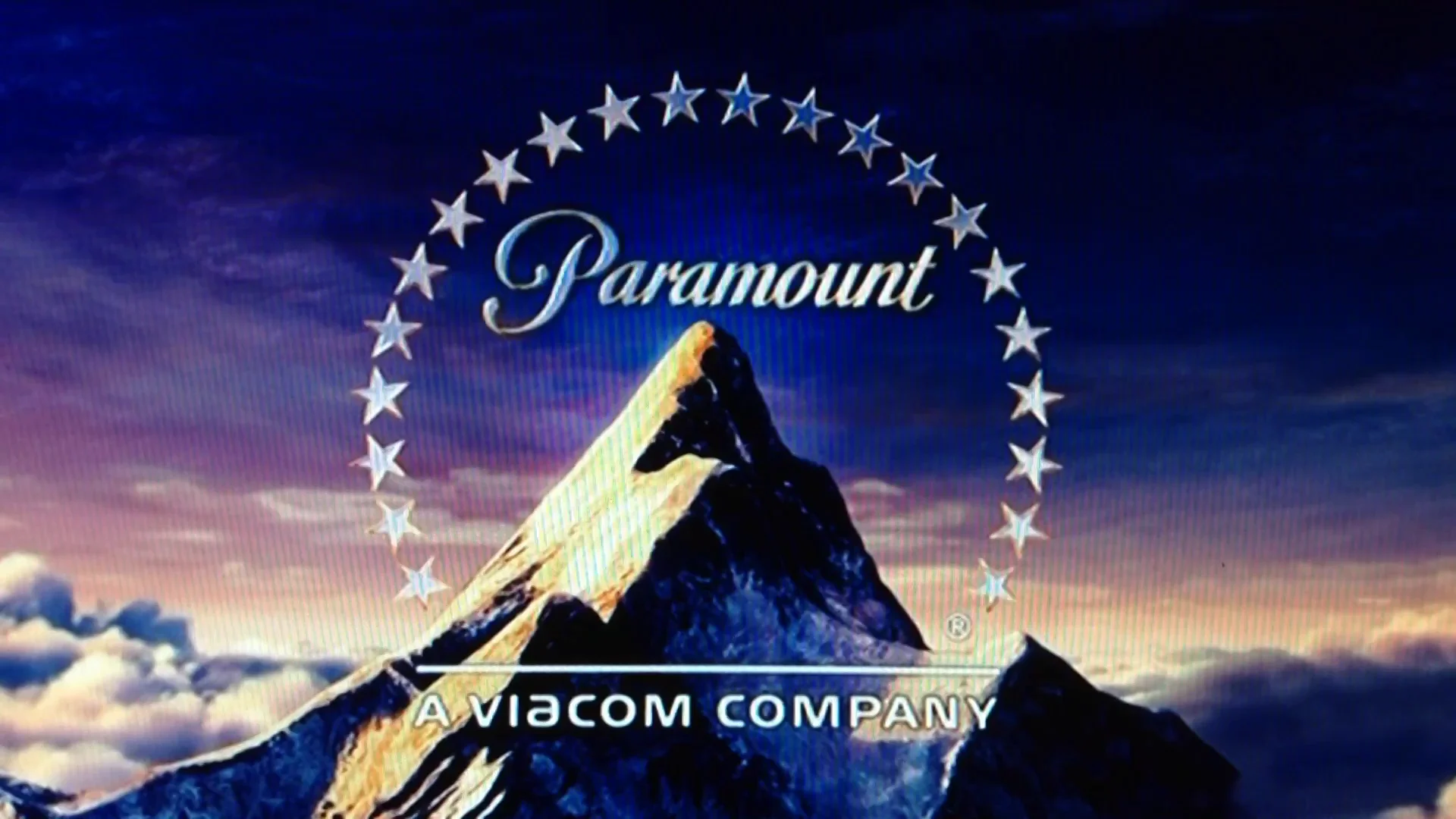 Paramount pictures. Киностудия Парамаунт. Киностудия Парамаунт Пикчерз. Парамаунт Пикчерз логотип. Парамаунт заставка.