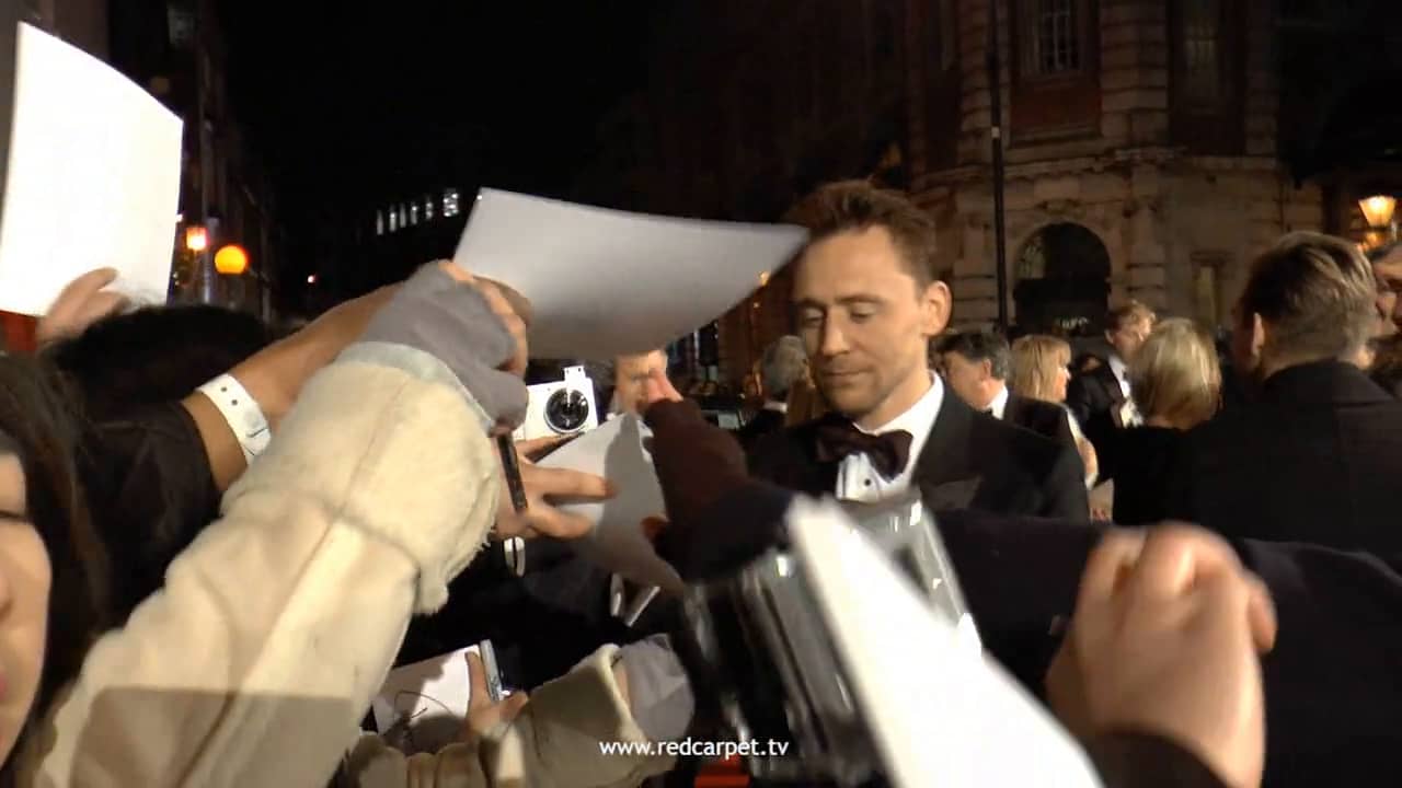 Ee Bafta 2015 - Tom Hiddleston - Red Carpet Arrival On Vimeo