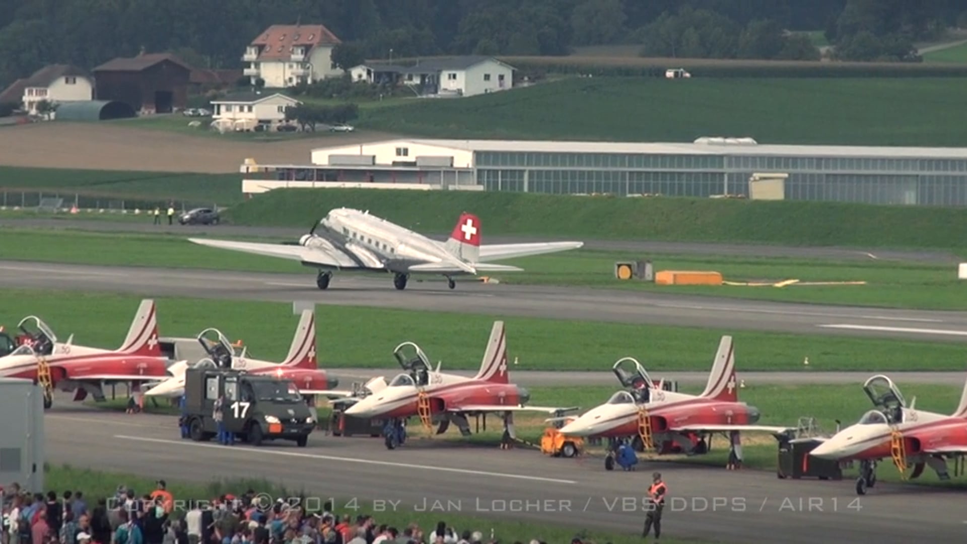 The Classic Formation Flying at the AIR14