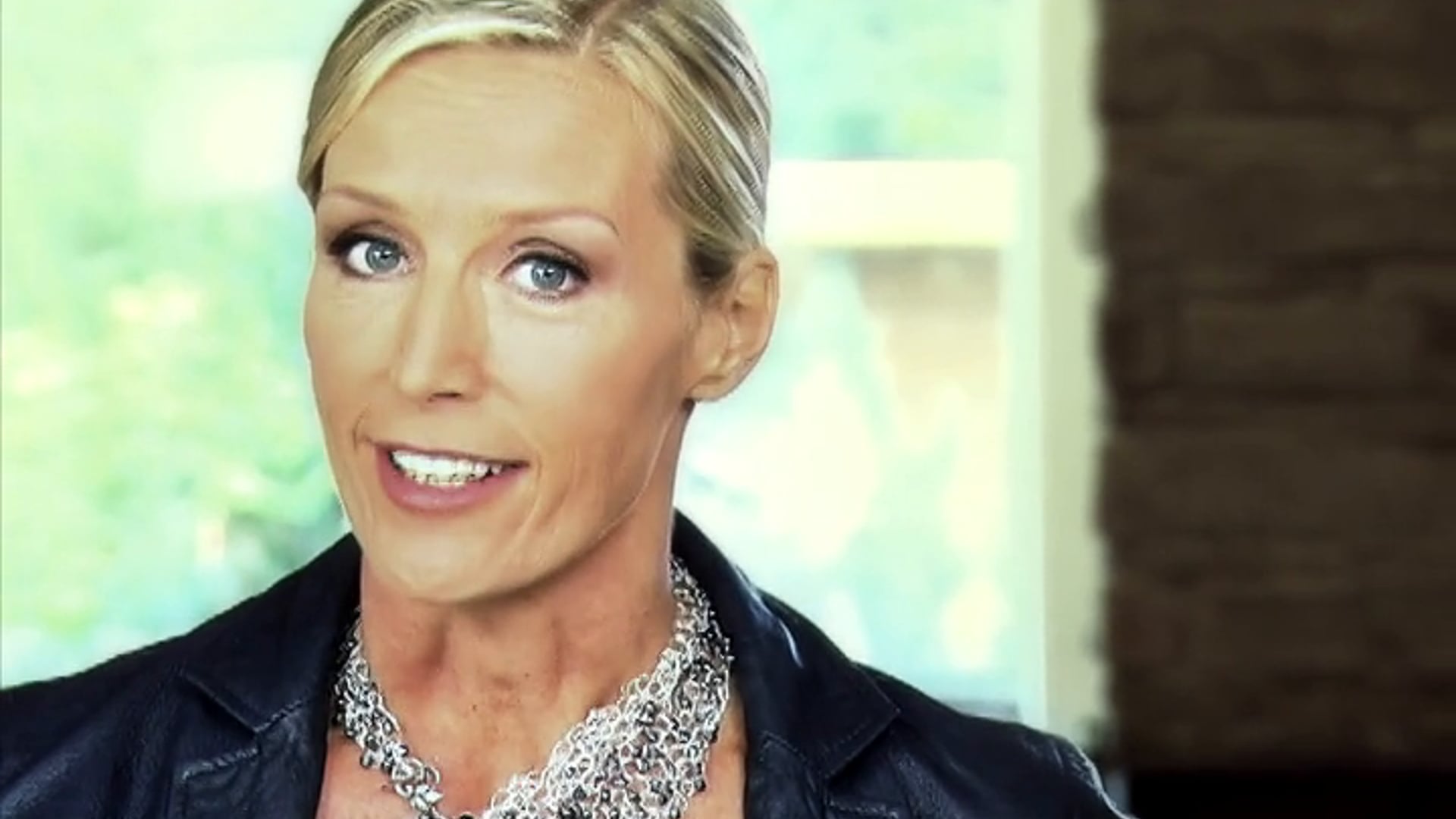 Amex profile - Candice Olsen