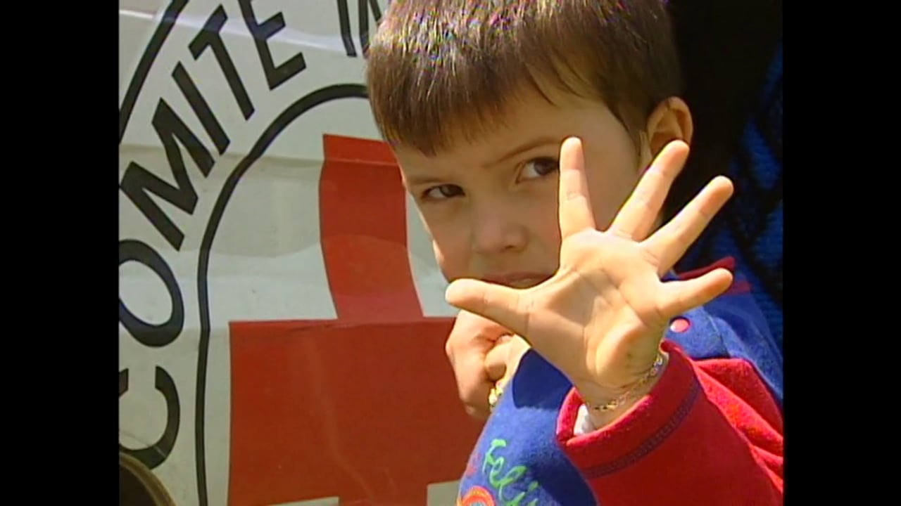 Macedonia July 2001 - Refugees Escape the Fighting