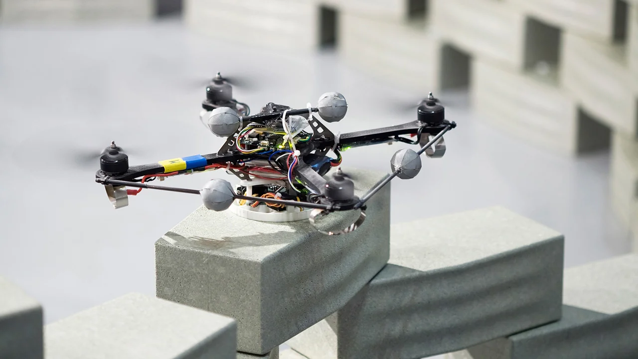 Drones can collaborate to build architectural structures