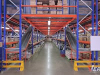 Vertice - Línea de Almacenamiento