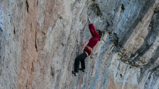 Alizée Dufraisse escalade Chikane 8C+  Siurana