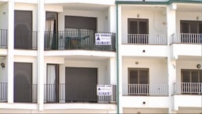 L'alcalde de l'Escala celebra que es persegueixin els pisos il·legals per internet