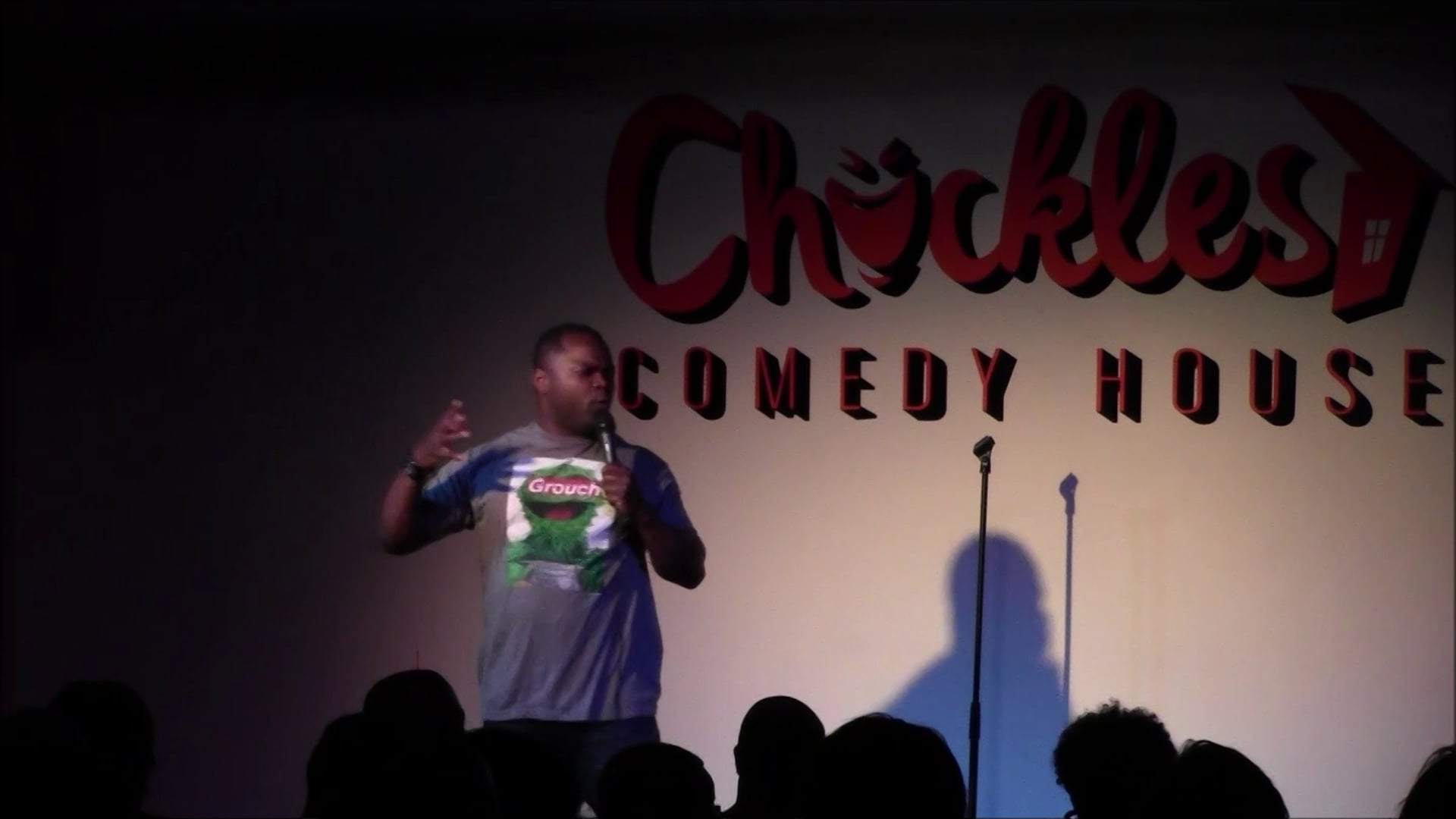oscar p live at chuckles comedy house Memphis TN
