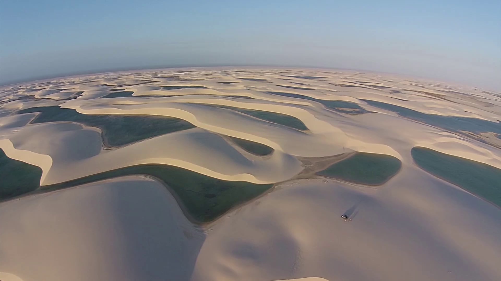 MULTICOPTER FLIGHT (PARQUE NACIONAL DOS LENÇÓIS MARANHENSES)