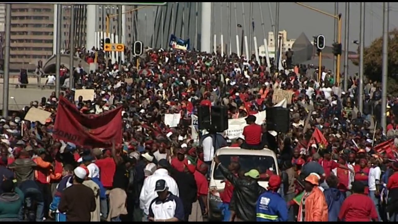 South Africa 2009 - Municipal Workers Show their Strength