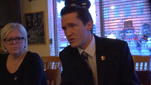 Reportage : Les d&eacute;put&eacute;s de la CAQ de passage &agrave; Lachute (Zone 23 mars 2015 p.04)