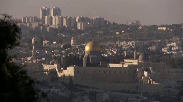 ISRAEL'S WAR IN GAZA DESTROYS HOLY CITY VISITOR NUMBERS